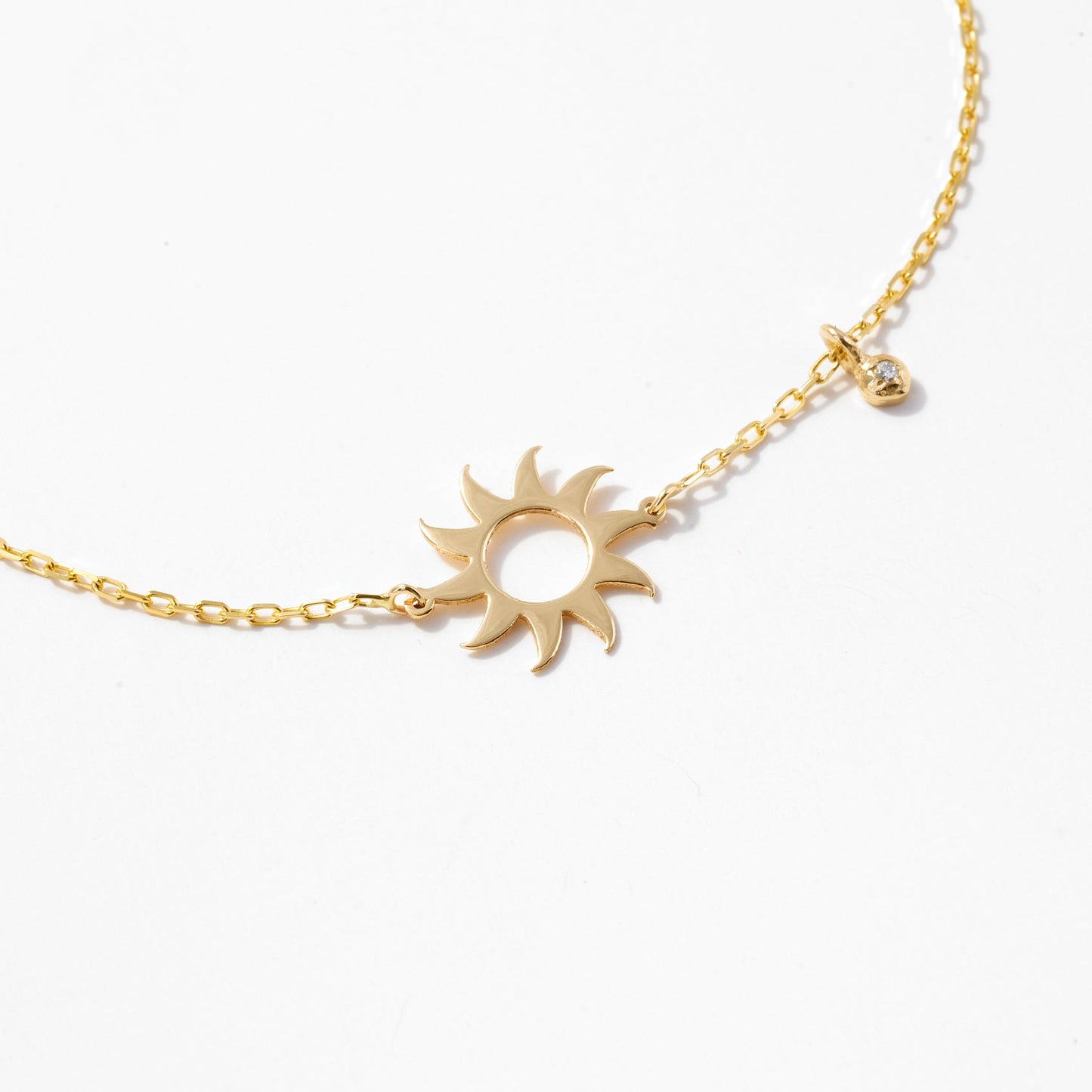 Bracelet soleil avec diamant en or massif 585