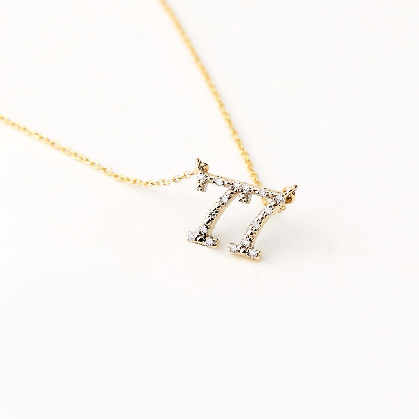 Collier numéro personnalisé diamant en or massif 585