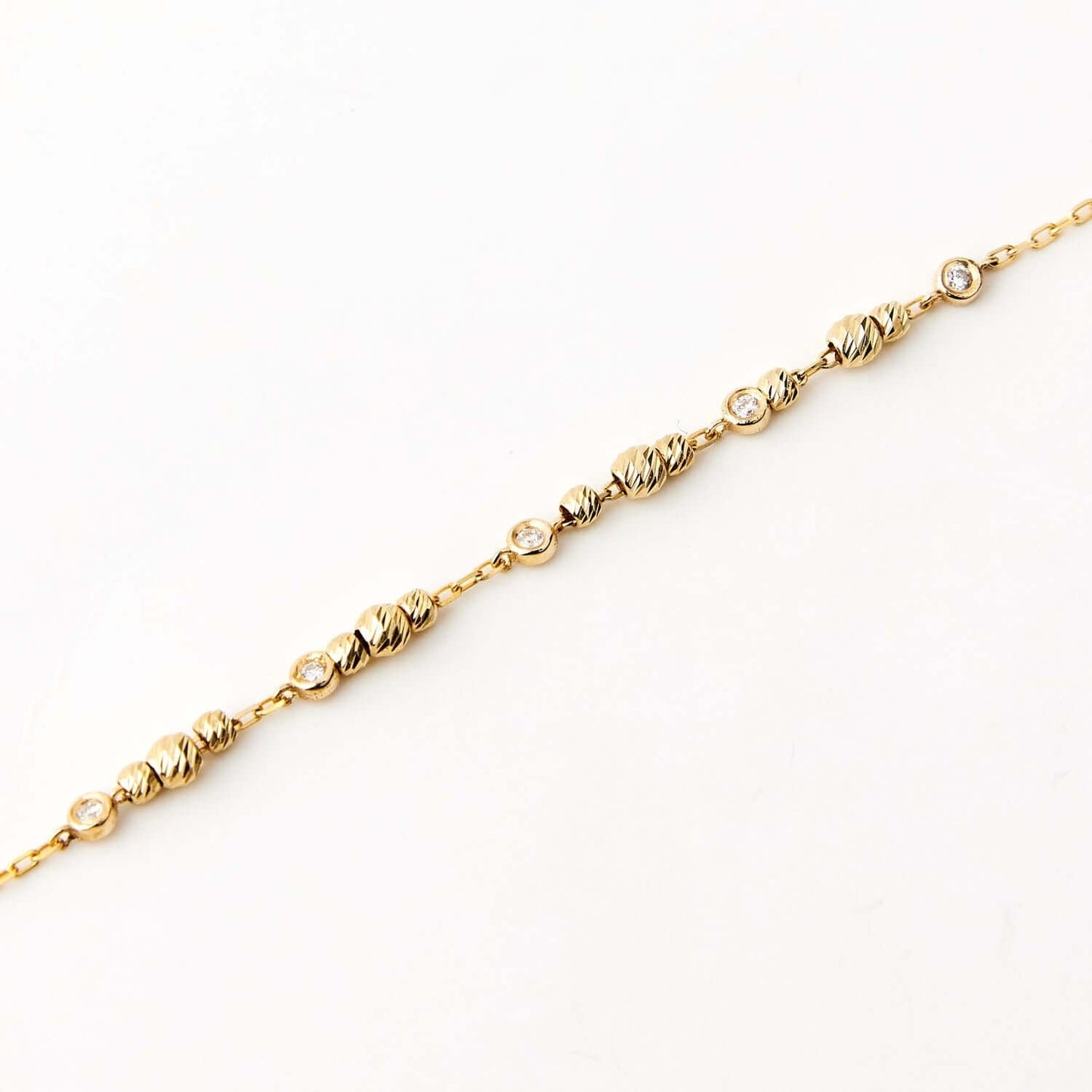 Diamond Pearl Station Bracelet in 585 Solid Gold