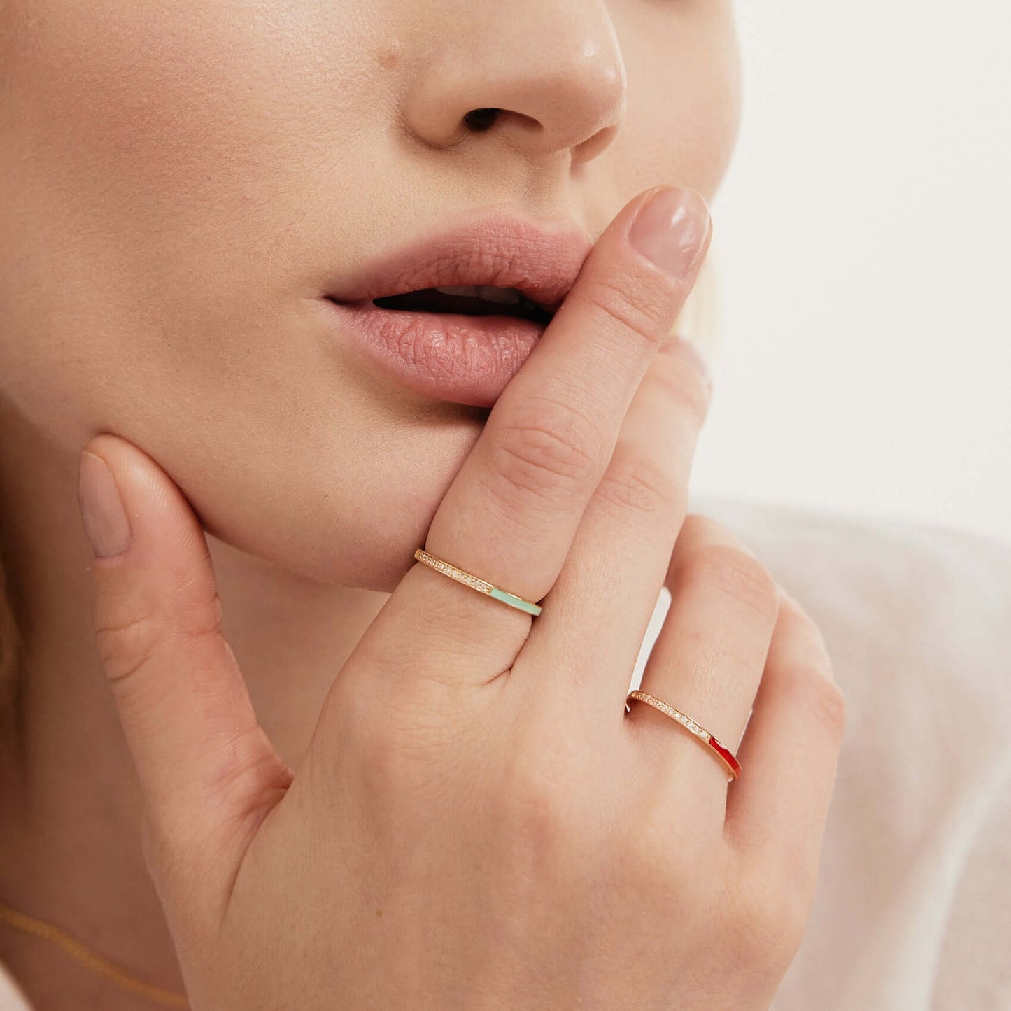 Diamant Emaille Ewigkeitsring