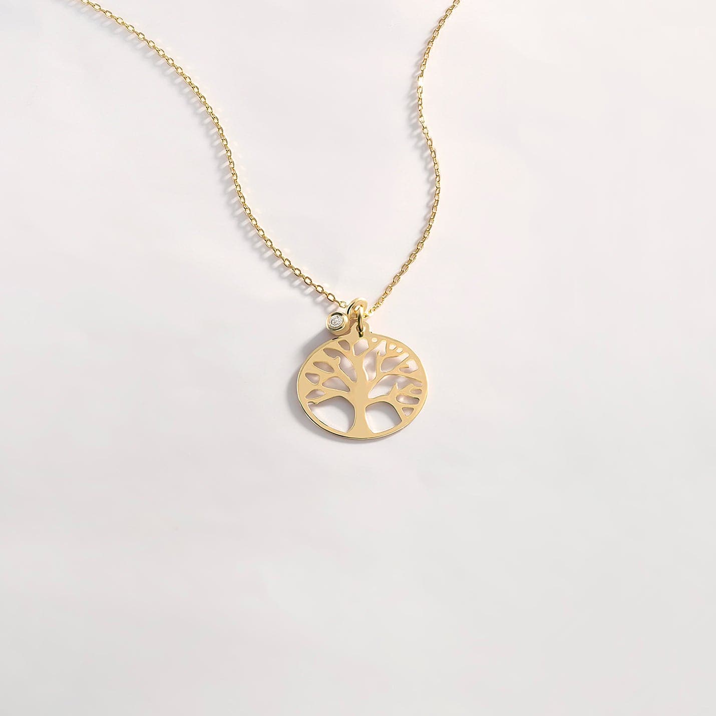 Diamond tree of life necklace made of 585 solid gold