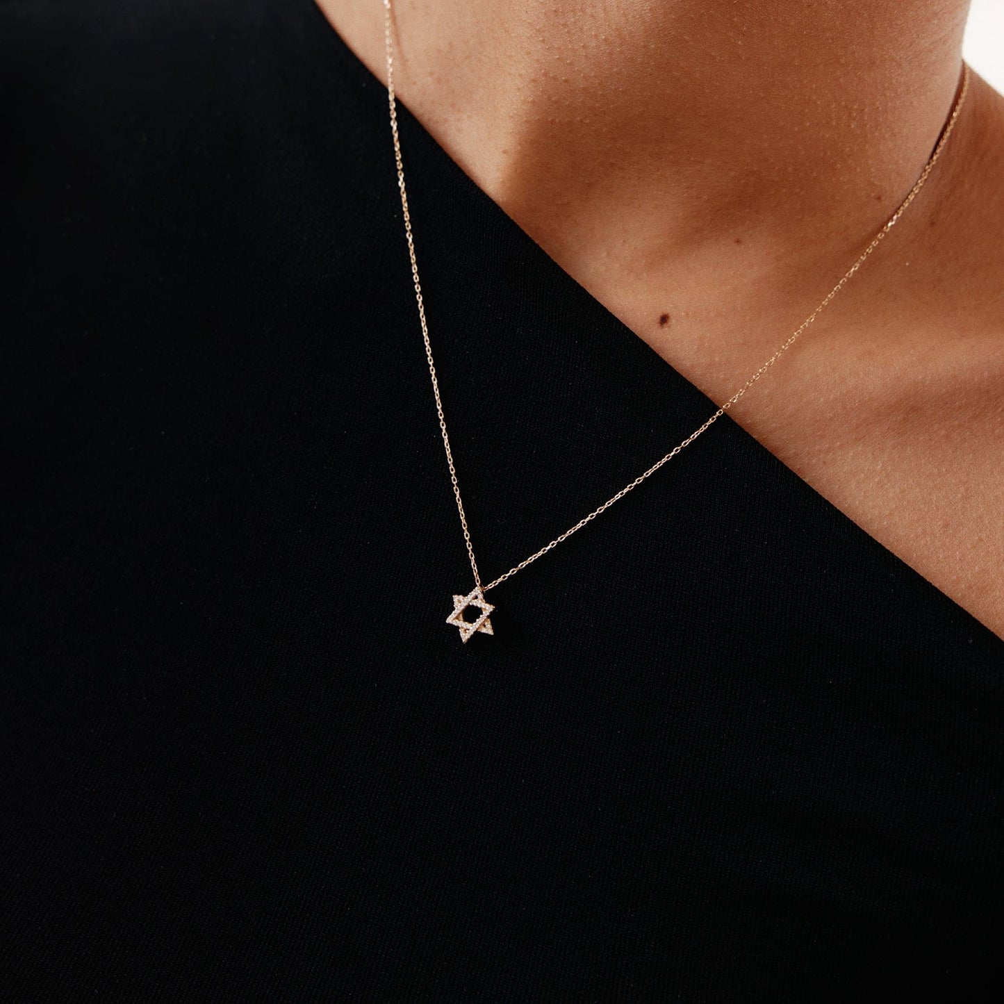 Collier de diamants étoile de David en or 585