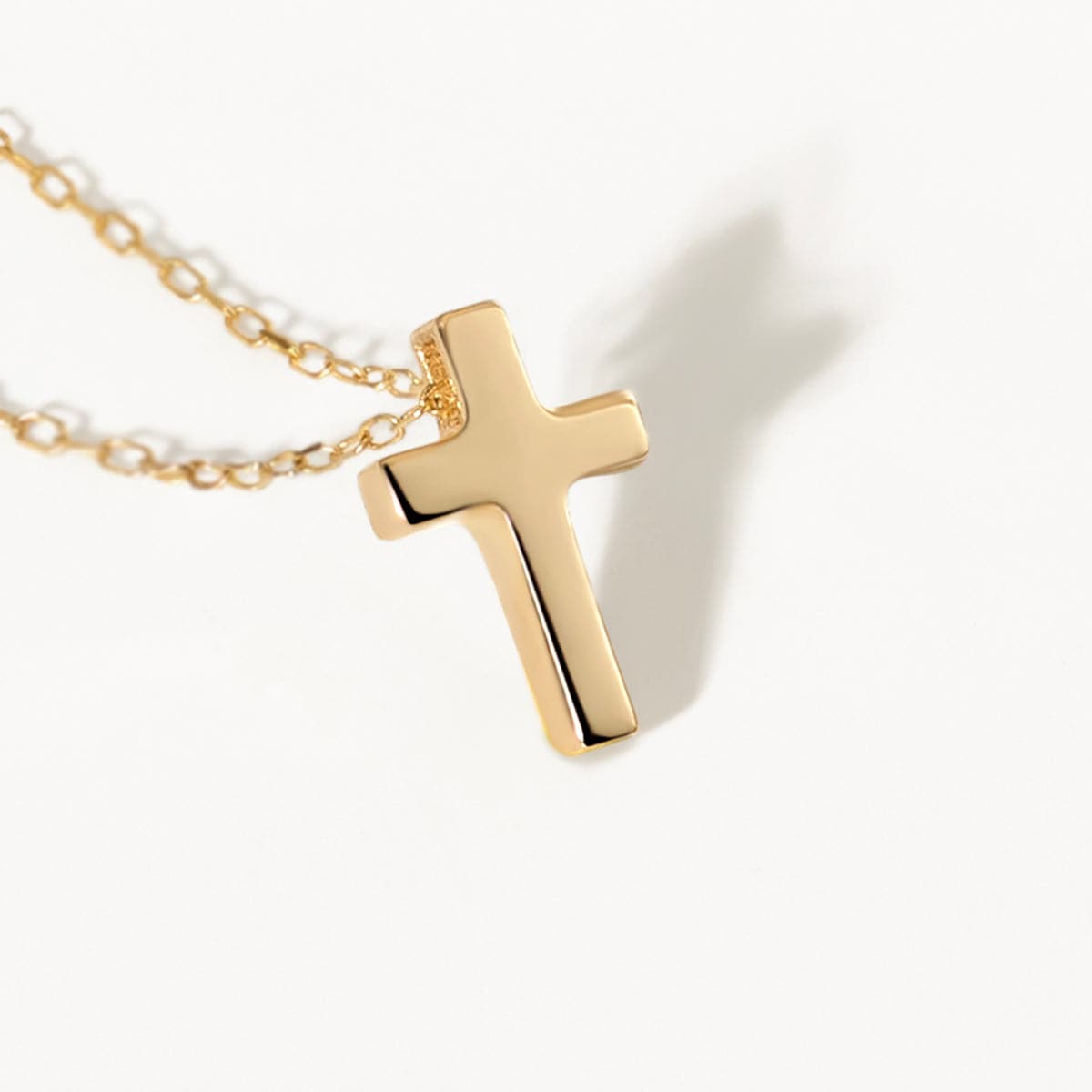 Tiny cross necklace made of 585 gold