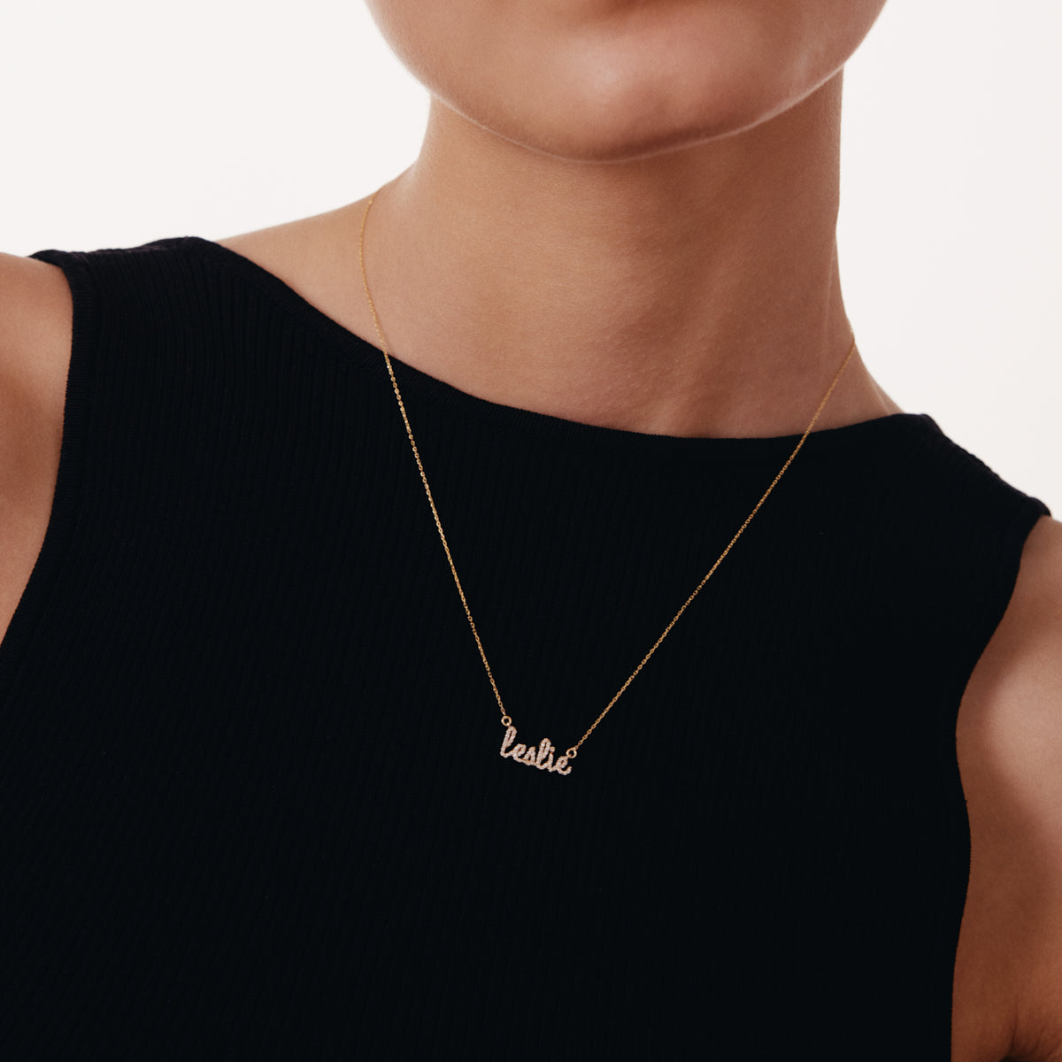 Collier prénom diamant cursif en or 585