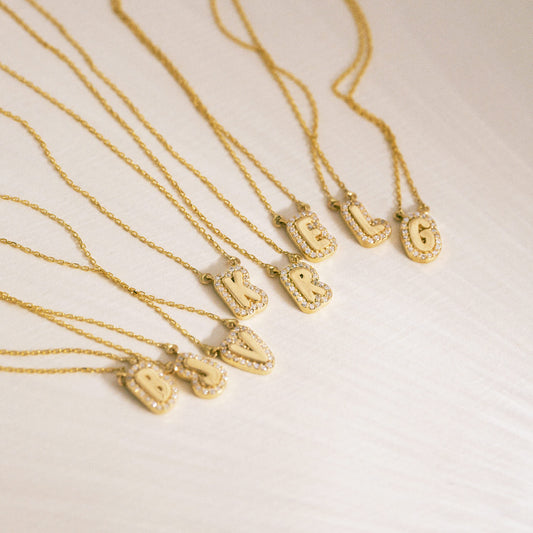 Diamond Bubble initial necklace in 585 solid gold