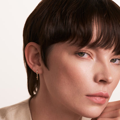 Kreuz-Ohrhänger und Creolen