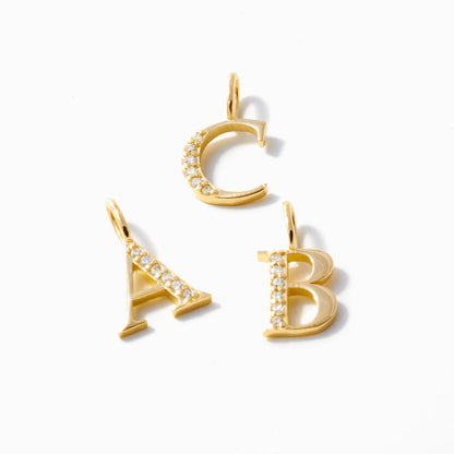 Buchstaben-Charm