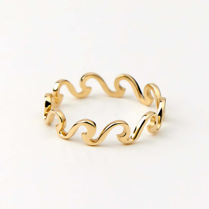 Wave Stacking Ring made of 585 solid gold