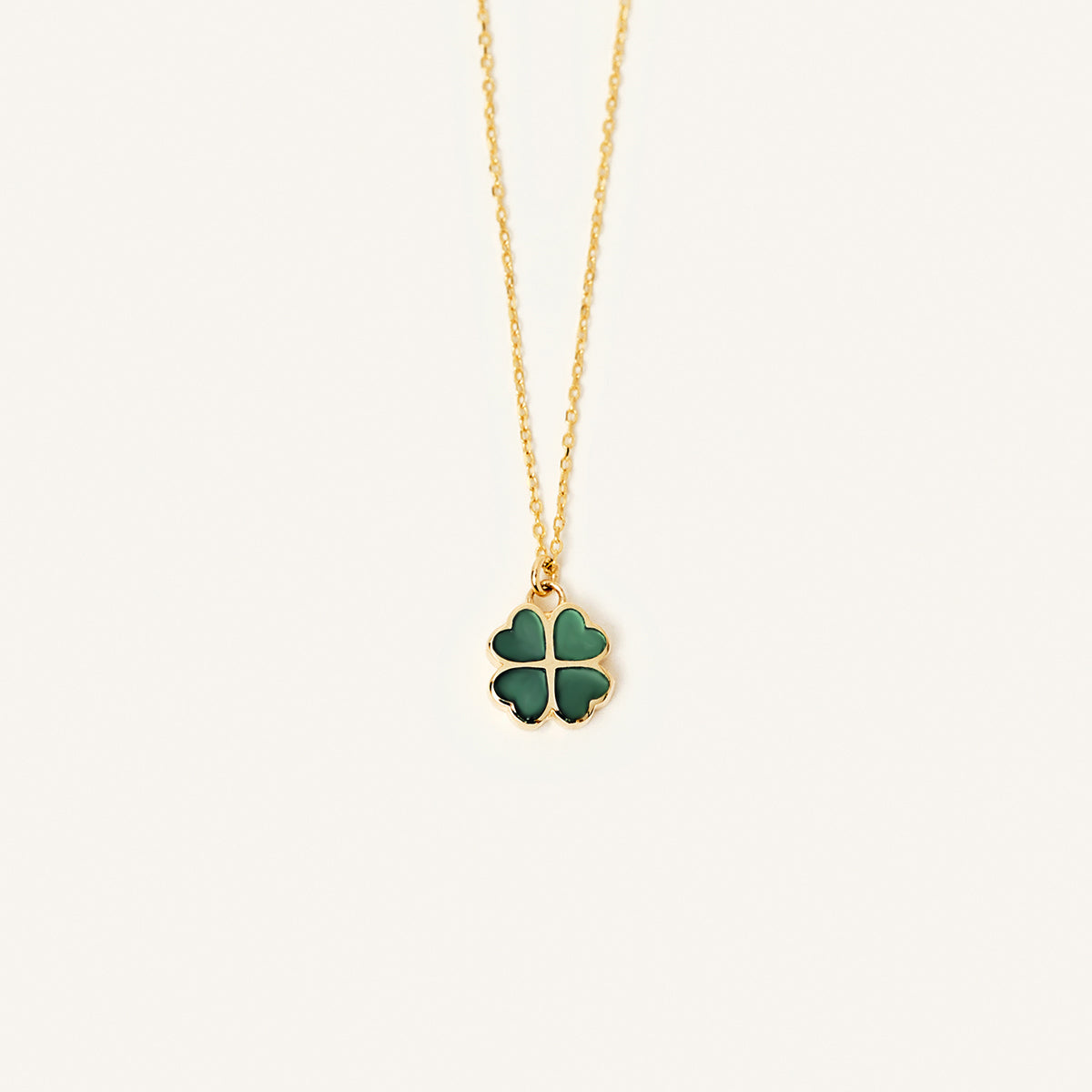 Green clover necklace made of 585 solid gold