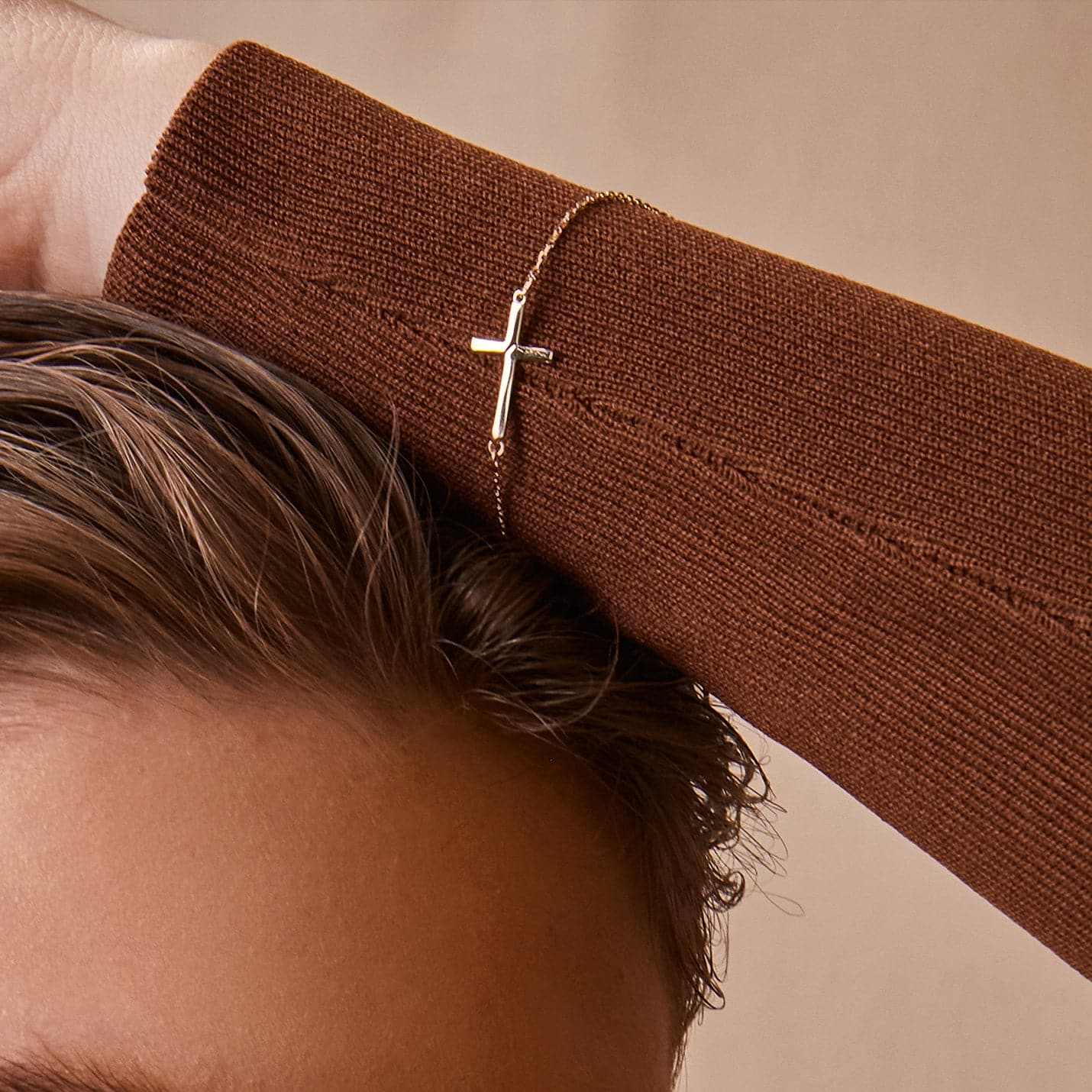 Horizontal cross bracelet made of 585 gold, adjustable