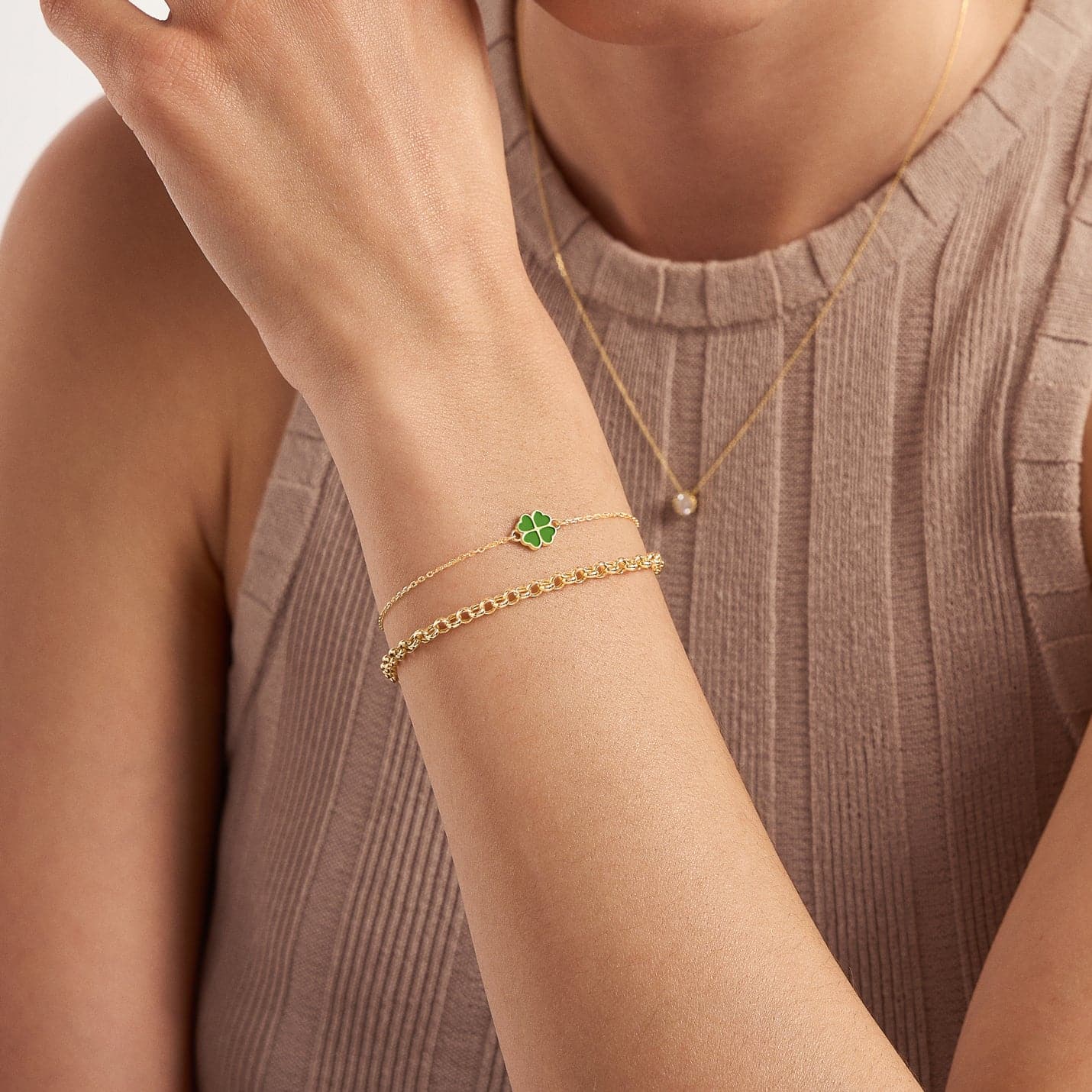 Green cloverleaf bracelet made of 585 solid gold