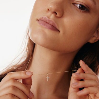 CZ Pave Kreuz Anhänger Halskette