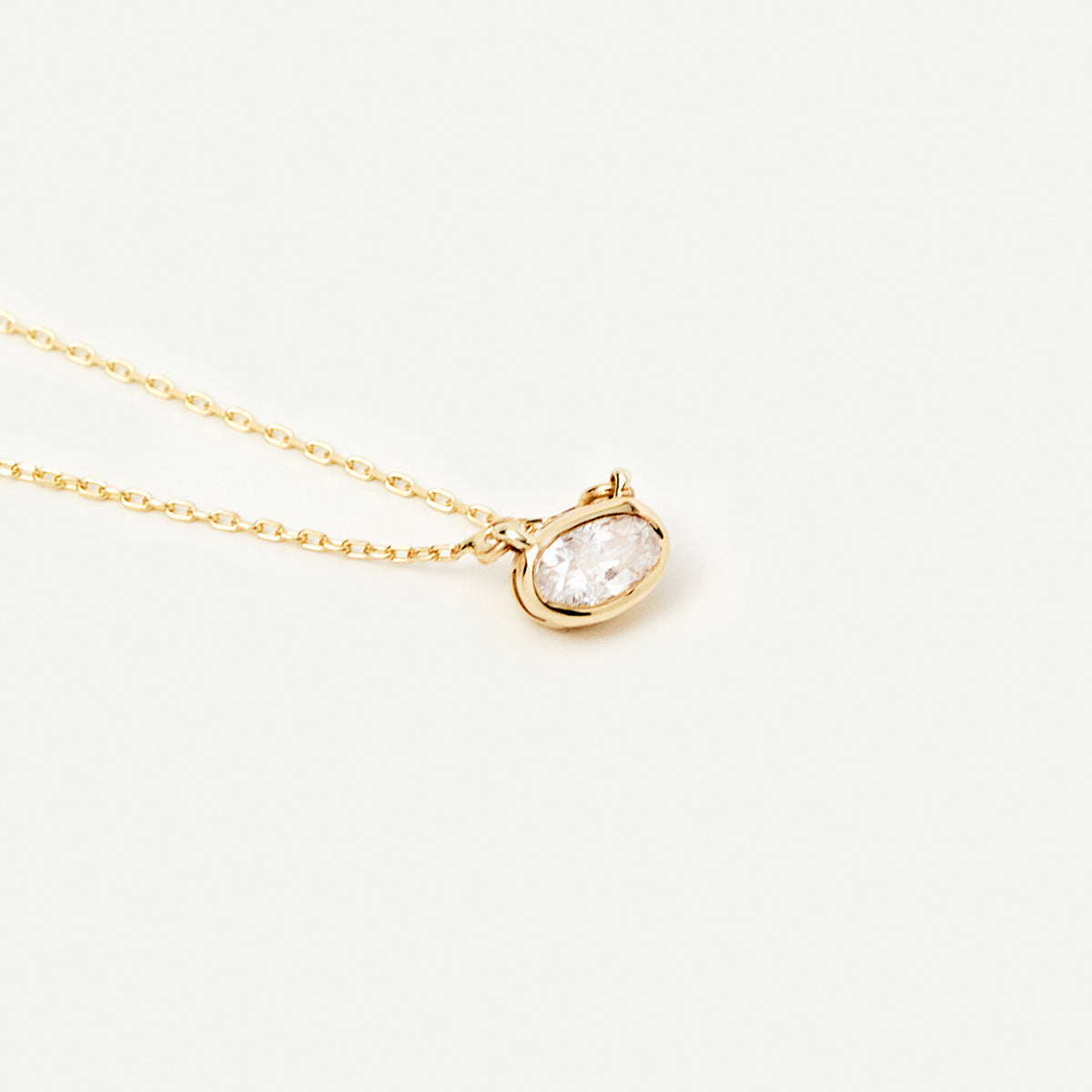 Collier avec pierre de naissance ovale de novembre en or 585