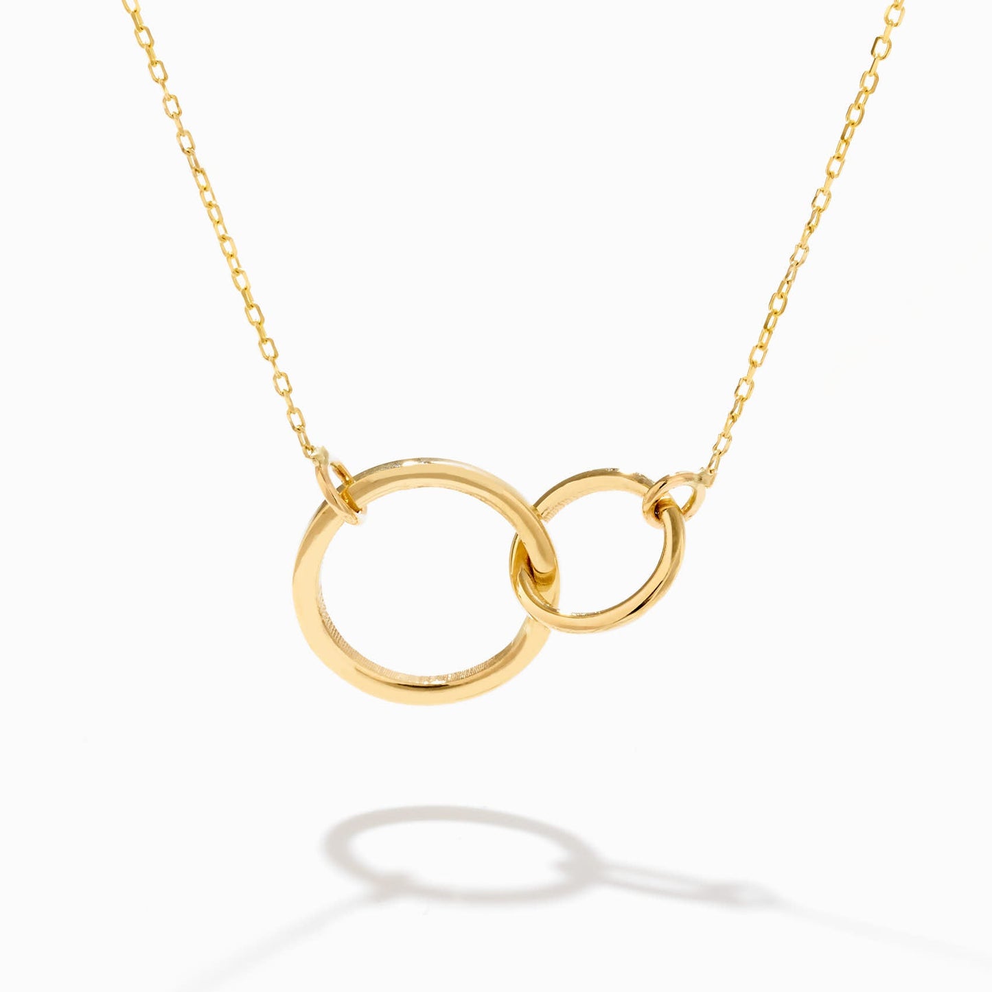 Collier cercles entrelacés en or massif 585