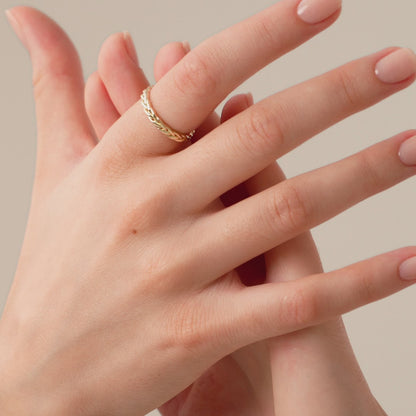 Twist Band Ring